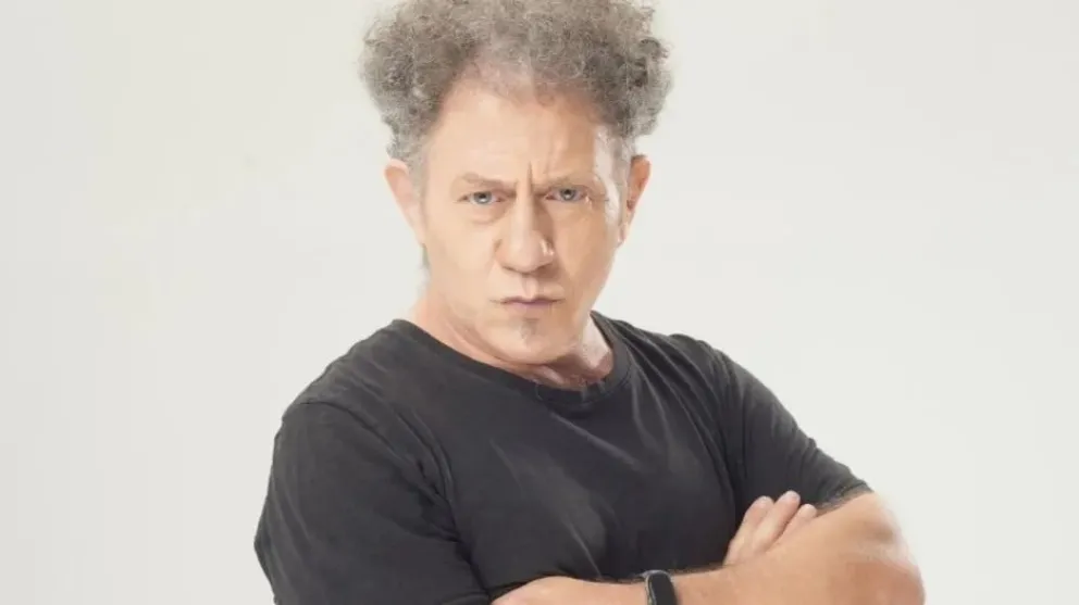 “De Termos y Mabeles”, una obra de humor político protagonizada por Ariel Tarico y David Rotemberg llega a San Juan. 