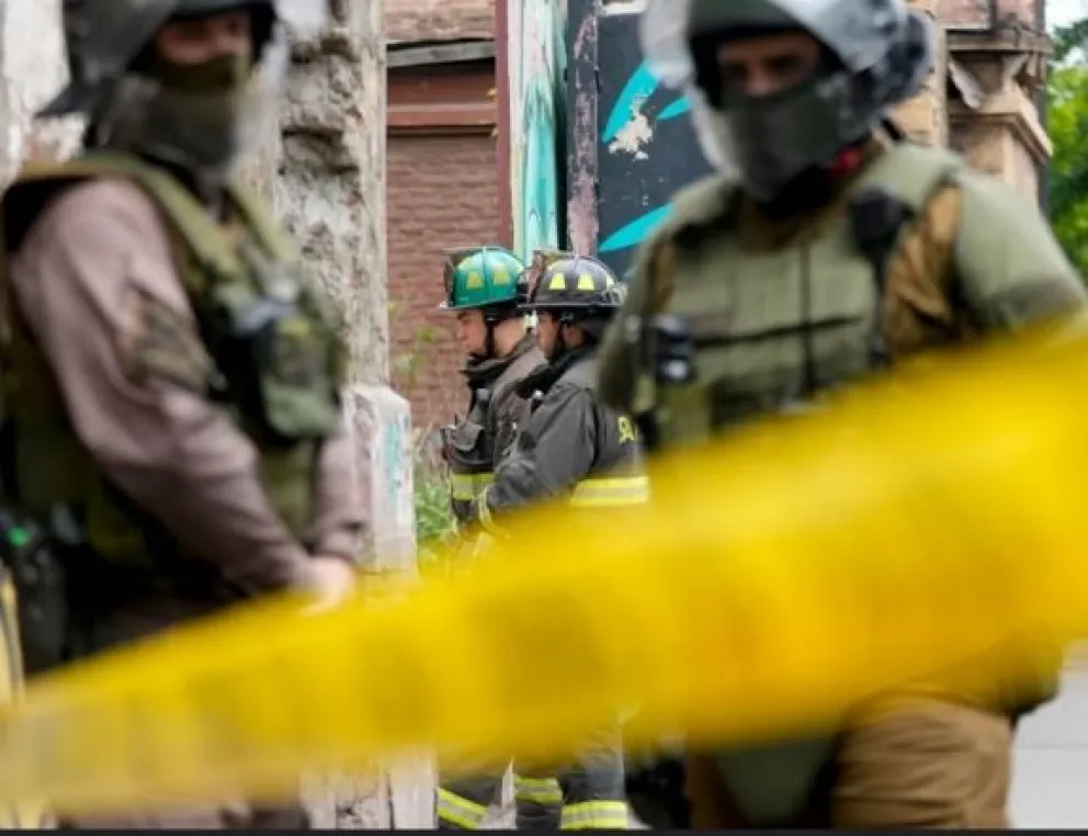 35 alumnos resultaron heridos tras explotar una bomba molotov que fabricaban en un baño