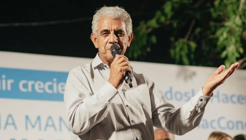 Recorrido. Walberto Allende, durante el cierre de la campaña 2021, en la que volvió a conseguir la banca de diputado nacional. Su primer mandato lo obtuvo en 2017, ambos, de la mano del uñaquismo. Ahora, deslizó la chance de pelear por estar en la lista.