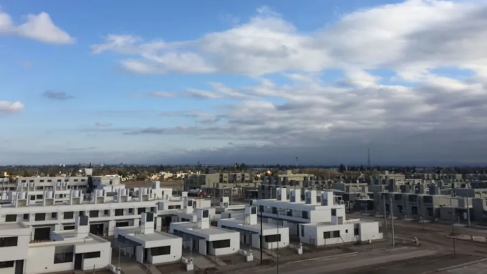 El Gobierno proyecta eliminar el Plan Procrear y subastar las casas en construcción