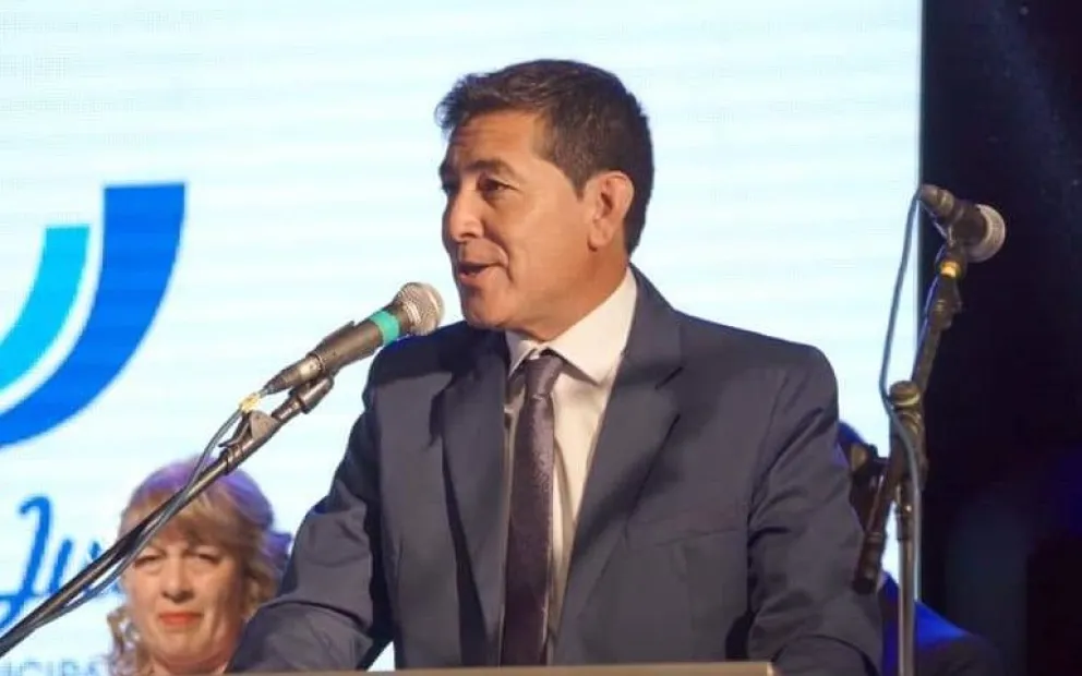 Cuestionamiento. En la actual gestión de 9 de Julio critican que, en la campaña electoral del año pasado, Nuñez entregara tenencias precarias de los lotes a los vecinos.