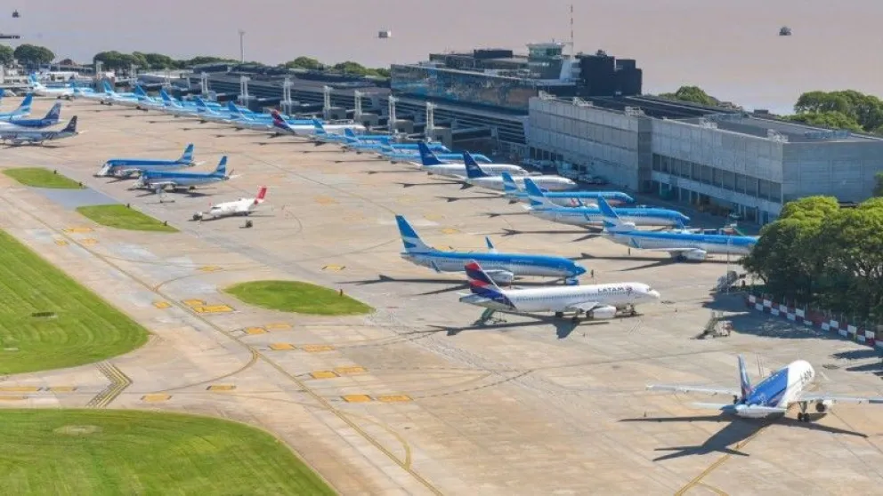 Aerolíneas Argentinas llegó a un acuerdo con los gremios y dio por terminado el conflicto aeronáutico