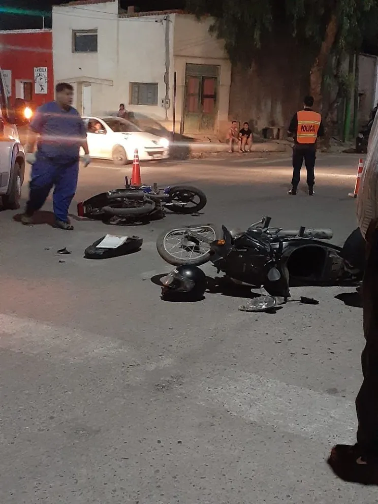 Muy dañadas, así quedaron las motos involucradas. 