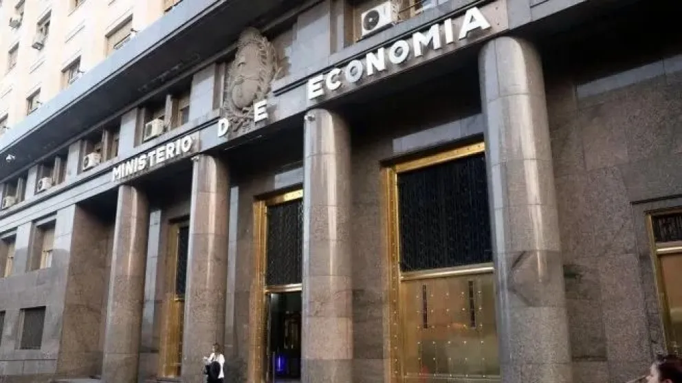Milei eliminó 43 normativas de control de precios en busca de un mercado más libre. 
