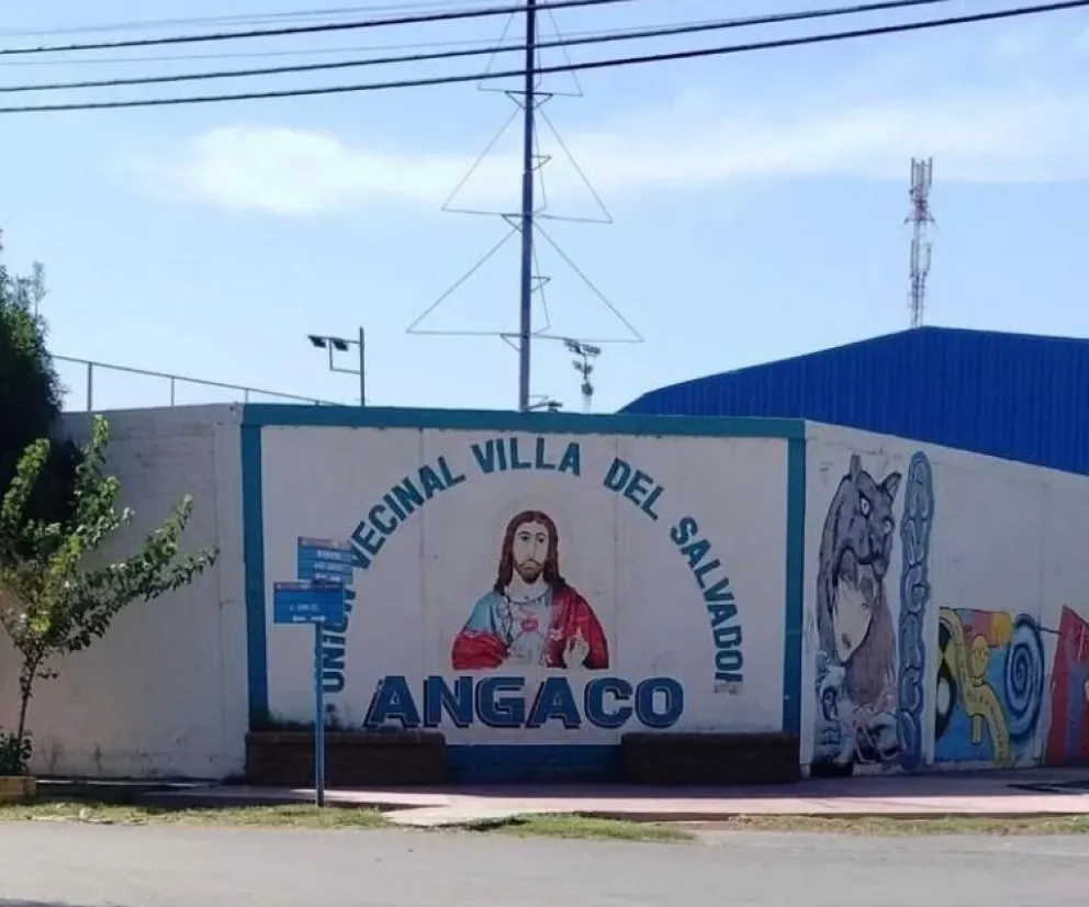La Unión Vecinal Villa El Salvador fue fundada en 1966 y tiene el manejo del agua potable.