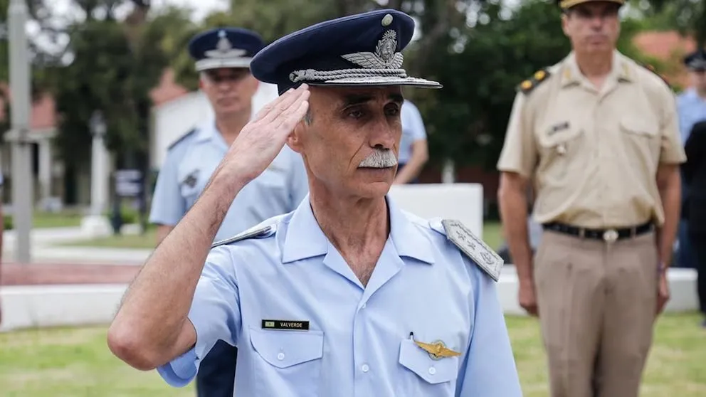 Gustavo Valverde asumió el liderazgo de la Fuerza Aérea. 