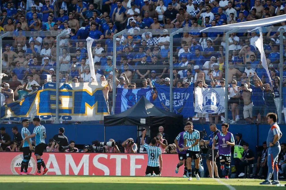 Racing sueña en grande: vence 2-0 a Cruzeiro en la final de la Sudamericana. 