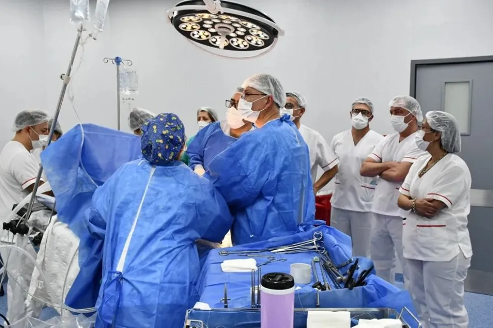 Operativos. Los contratos con los cirujanos pueden aplicarse a una serie de operaciones en departamentos alejados, de acuerdo a la programación que realice el Ministerio de Salud.