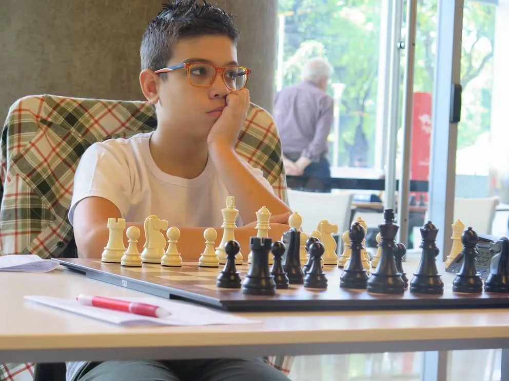 Faustino Oro hizo historia en el Campeonato Argentino de Ajedrez al romper un récord a los 11 años. 