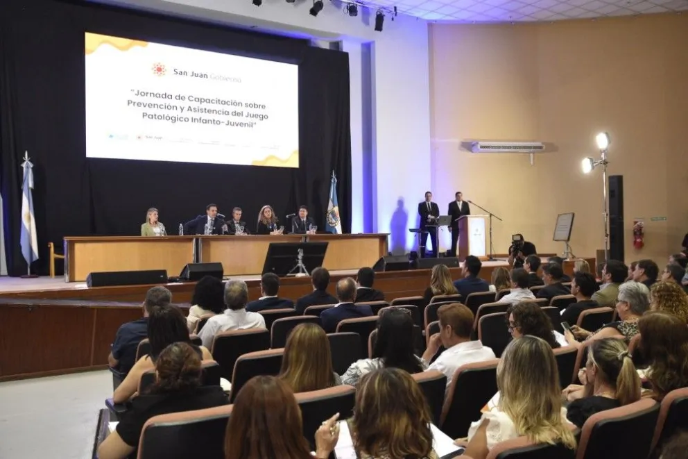 A fines de noviembre, y junto a la CAS, la provincia llevó adelante una jornada de capacitación sobre la prevención del juego patológico infanto-juvenil