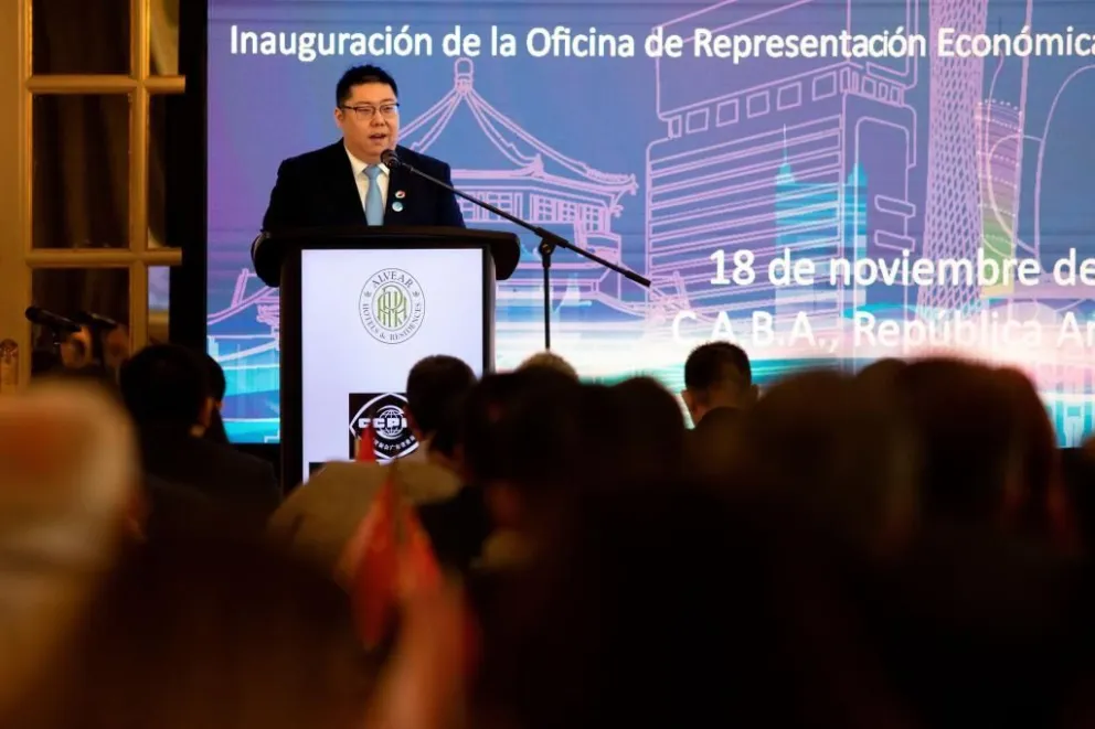 Victor Luo es el representante comercial de la provincia china de Guangdong 