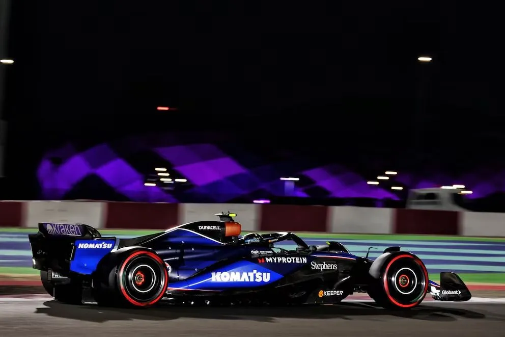 Colapinto evalúa quedarse en Williams si no consigue asiento para 2025. 