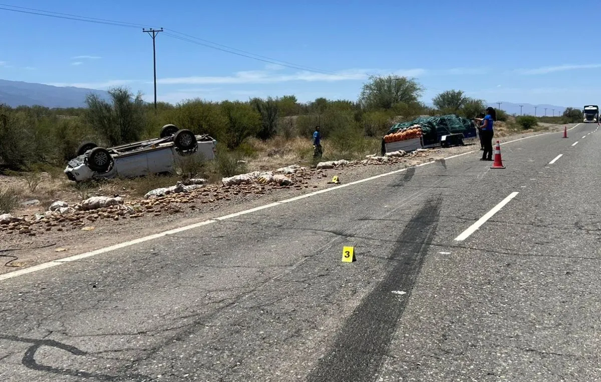 Accidente en Bermejo: murió una persona tras el vuelco de una camioneta ...