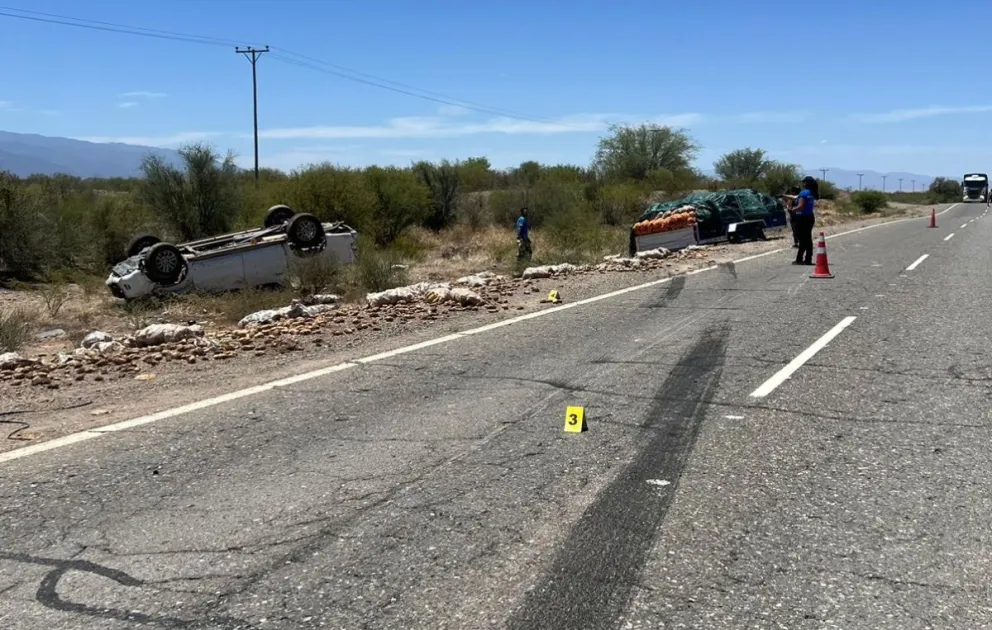 Accidente en Bermejo: murió una persona tras el vuelco de una camioneta