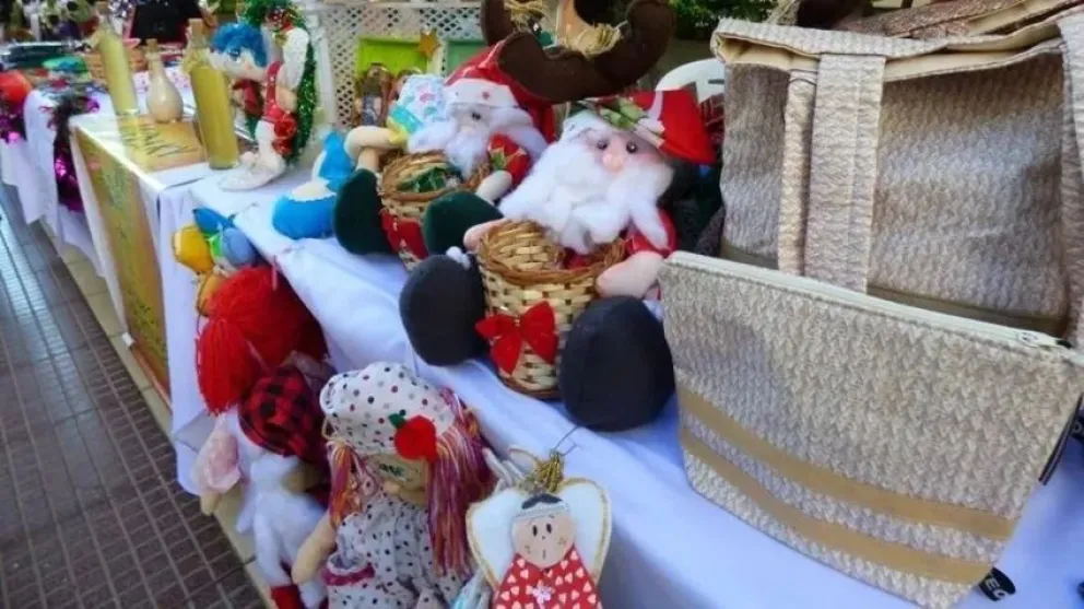 Este año, la Navidad Emprendedora contará con más de 90 emprendedores locales en la Plaza Seca del Centro Cívico. 