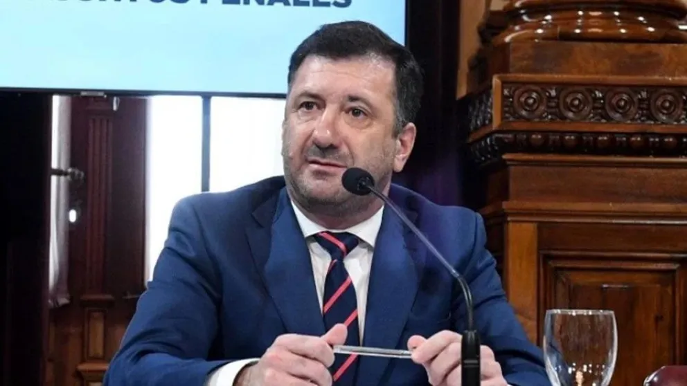 El PJ de Entre Ríos expulsó a Edgardo Kueider por "indisciplinas y violación de principios"