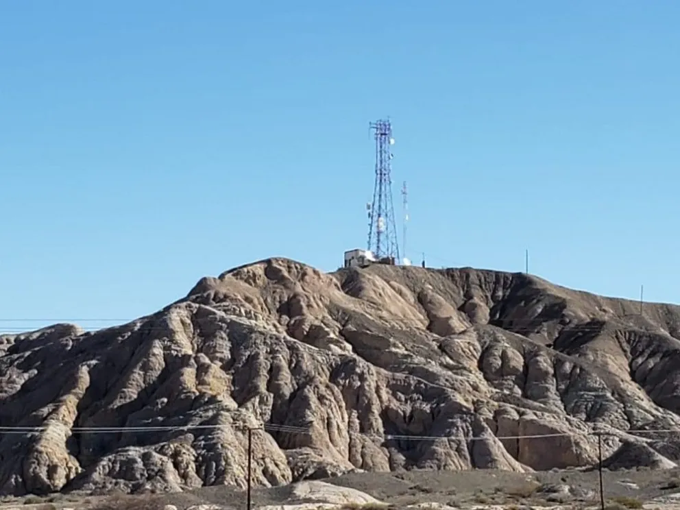 El cerro Coronel y la antena Coronel son la base de varios conflictos judiciales 