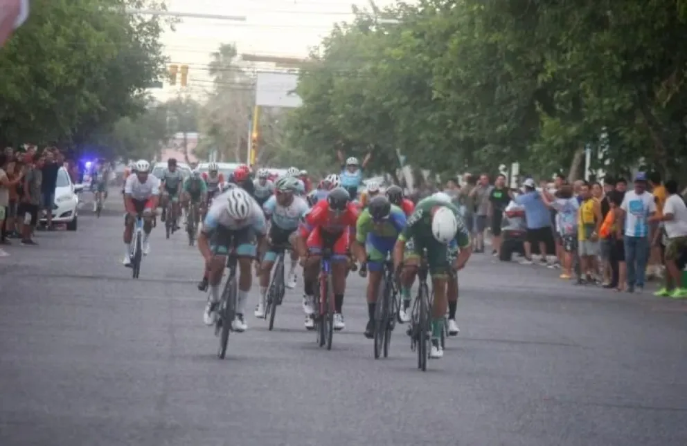 Cobarrubia se consagró campeón de la Doble Media Agua en un emocionante final. 