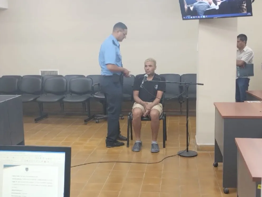 Leonardo Ezequiel Tello está acusado de disparar y causar la muerte de una niña en el Barrio Constitución, Santa Lucía.