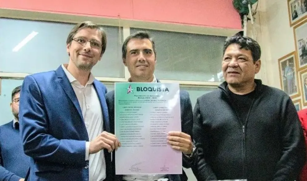 Cercanía. Federico Rizo forma parte del círculo del presidente Luis Rueda, al punto que es uno de los asesores en la Cámara. El diputado Miguel Atampiz presentó el pedido de una sesión para el 2 de enero, junto a su correligionario Gustavo Deguer.