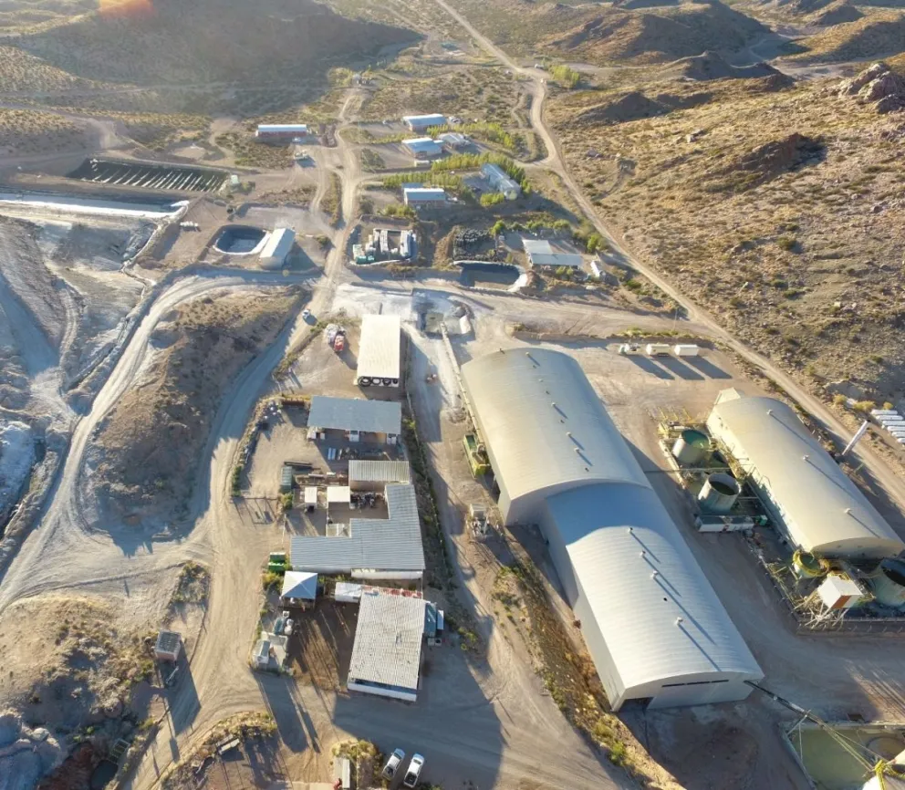 Con versiones cruzadas, aseguran que desde este lunes la mina Hualilán empieza a transportar minerales hasta Casposo, en Calingasta
