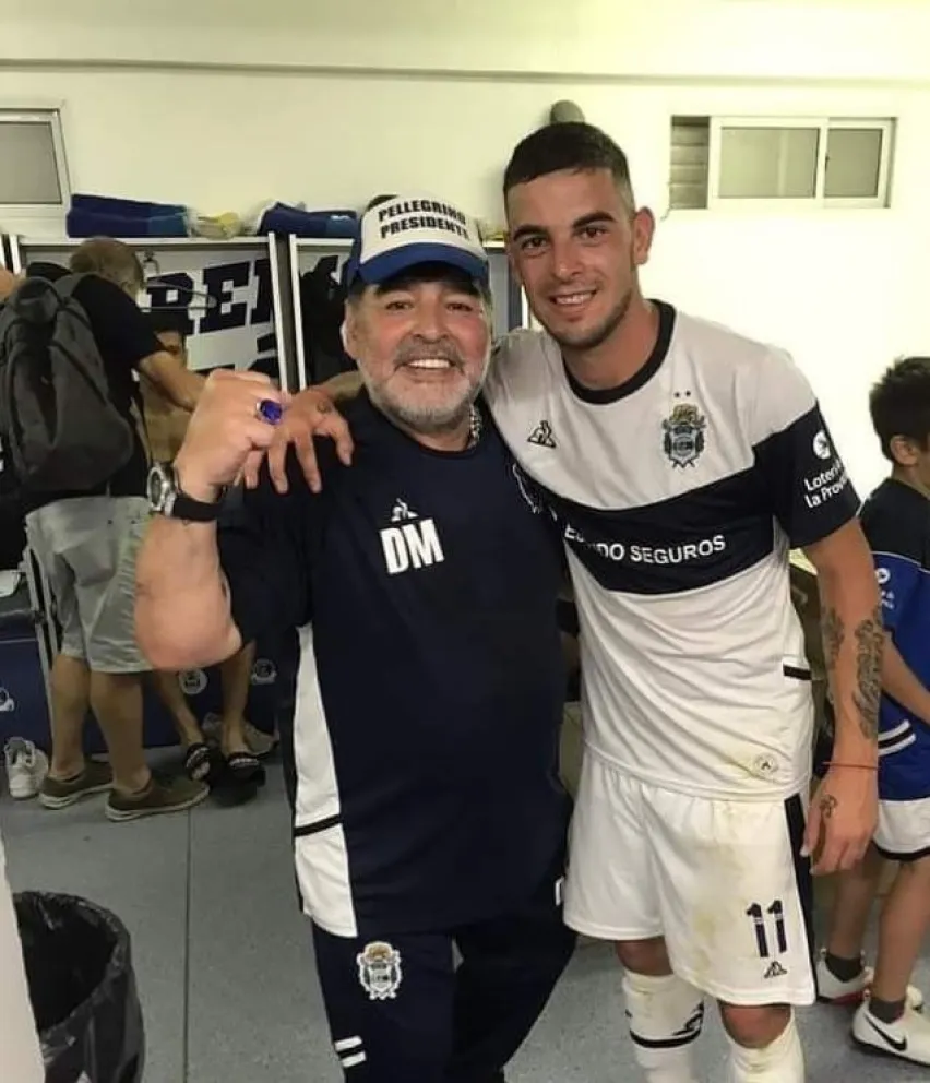 Un delantero que fue dirigido por Maradona llega para reforzar a San Martín 
