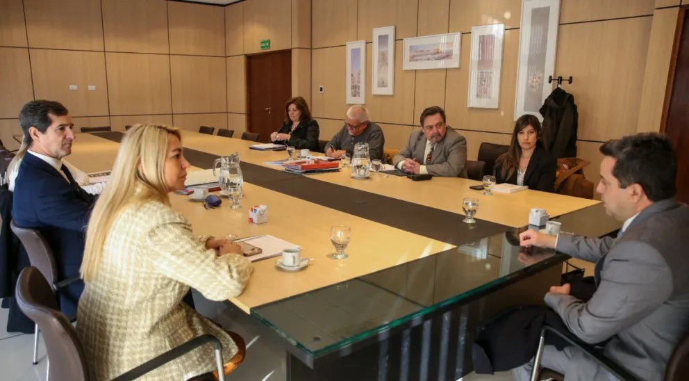 Pasos. Antes de la designación en el recinto legislativo, los postulantes pasan por una entrevista con los integrantes de la Comisión de Justicia y Seguridad.