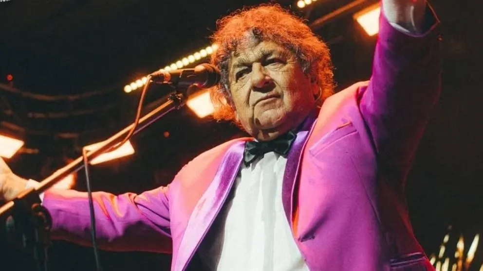 El músico de Los Palmeras habló sobre las dificultades para mantener contacto con el cantante. 