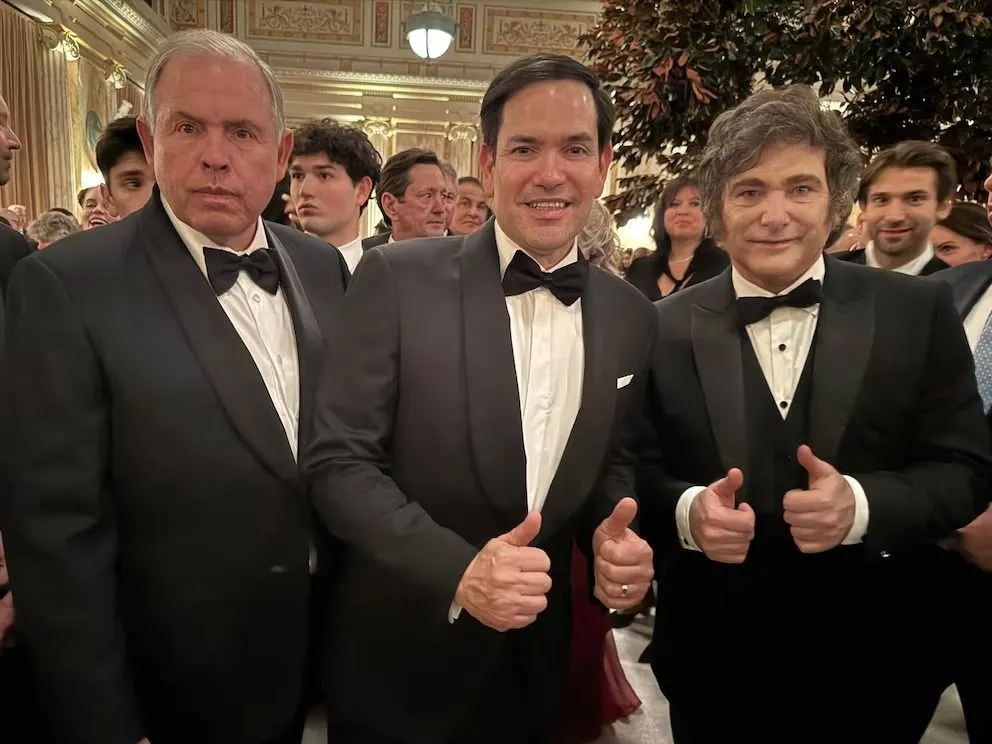 Milei y el exsecretario de Estado de Trump, Mike Rubio, se reunieron y analizaron la crisis política en América Latina. 