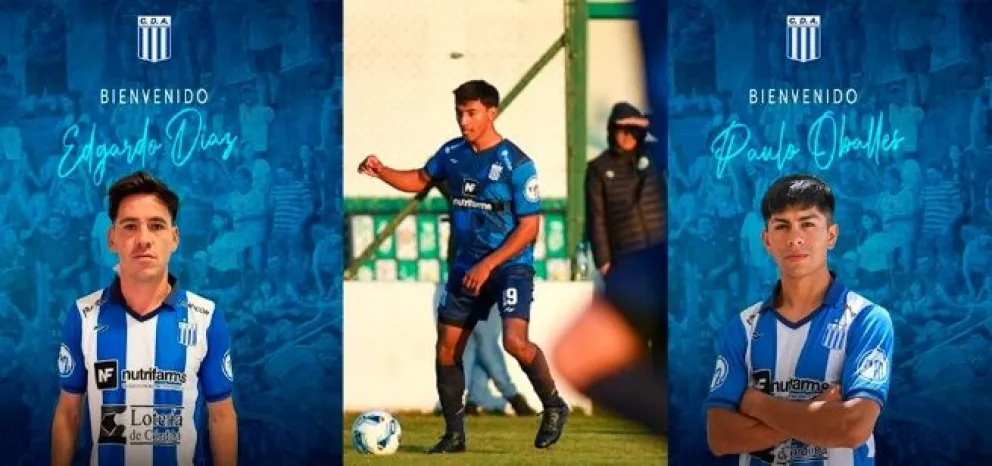 Edgardo Díaz, a la izquierda, en el centro Jorge Tejada y a la derecha Pablo Oballe, los tres son futbolistas sanjuaninos que militan en el club Argentino Monet Maíz