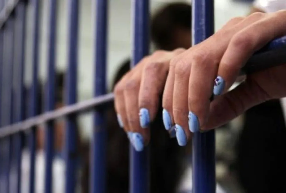 Luego de una gresca familiar en Rivadavia, dos mujeres fueron condenadas por tenencia ilegítima de un arma (imagen ilustrativa)