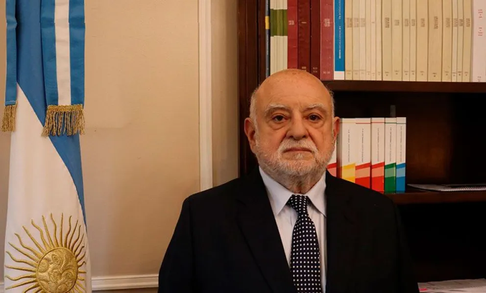 El Gobierno desplazó a Rodolfo Barra y define su reemplazo para la Procuración del Tesoro