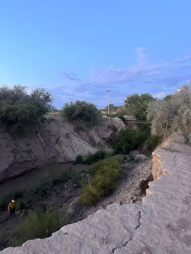Identificaron al joven que murió tras ser arrastrado por una creciente en Sarmiento