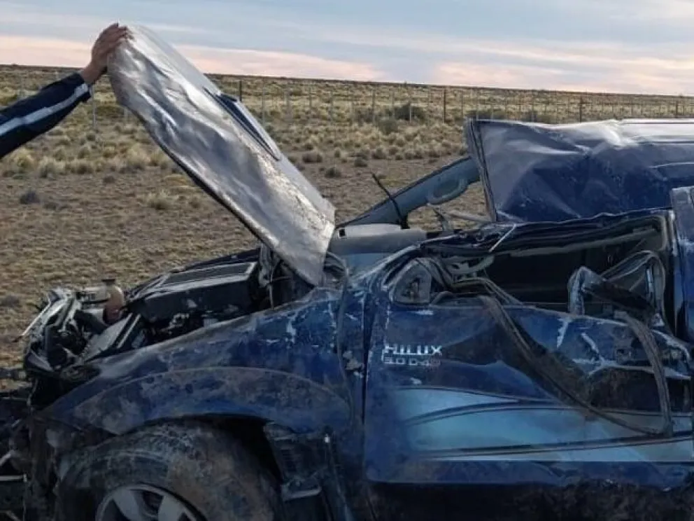 Tragedia en Ruta 43: una sanjuanina murió y su pareja está grave tras un vuelco. 