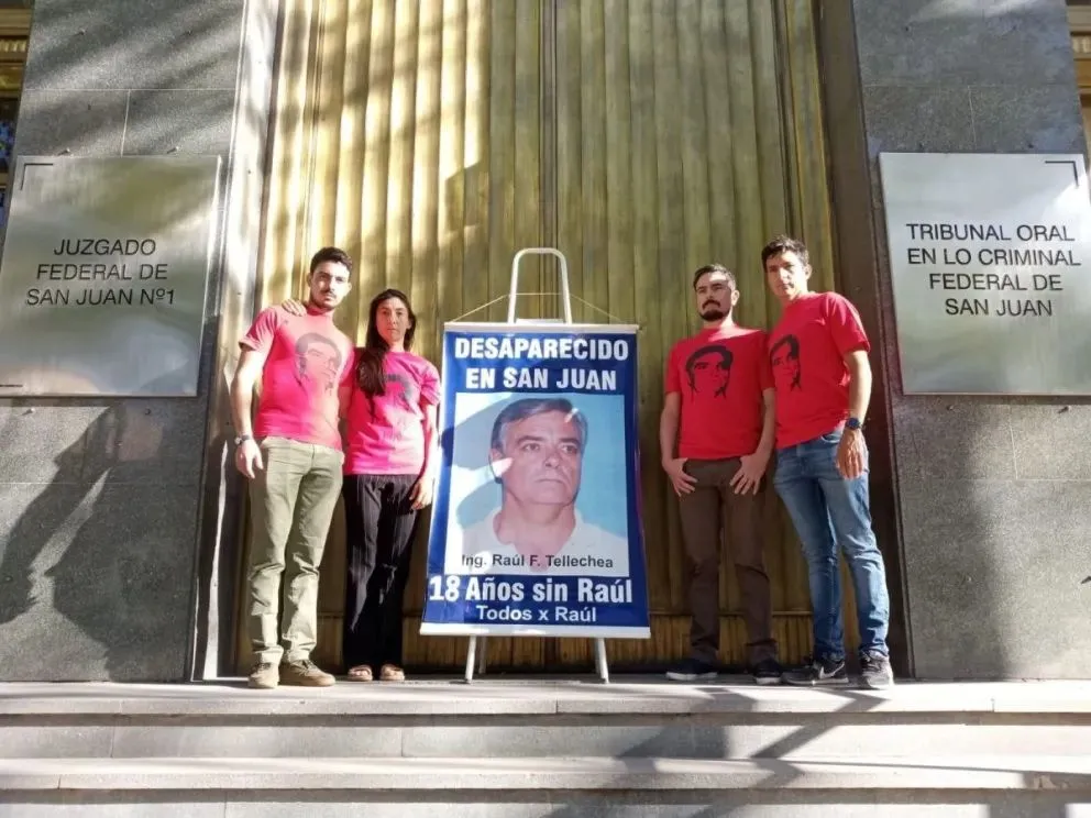La familia Tellechea lleva esperando casi 21 años por una respuesta.