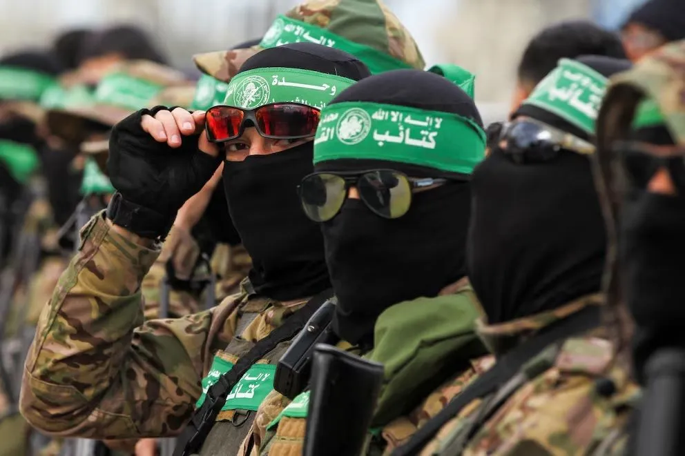 Hamas anunció que suspende la liberación de nuevos rehenes e Israel calificó la medida de “violación total” de la tregua