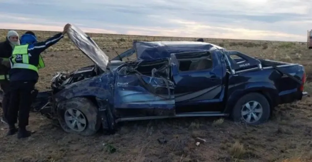 Tragedia. Así quedó la camioneta donde se trasladaba la sanjuanina Julieta Sarmiento, de 38 años, quien perdió la vida el 2 de febrero.