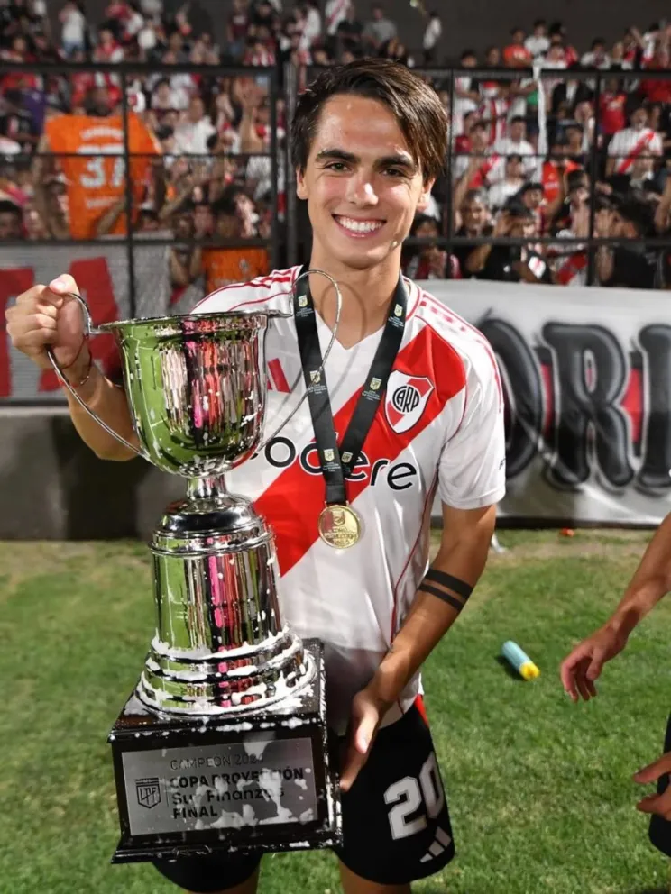 Costantini se consagró campeón de la Copa Proyección con la reserva de River