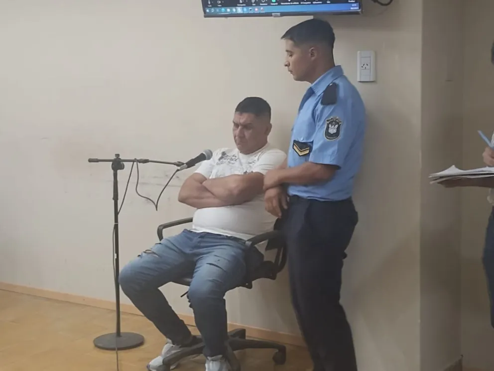 El acusado de matar a Yanina Pérez protagonizó un violento episodio: tiró un micrófono e increpó a un fiscal (Fotos 0264Noticias)