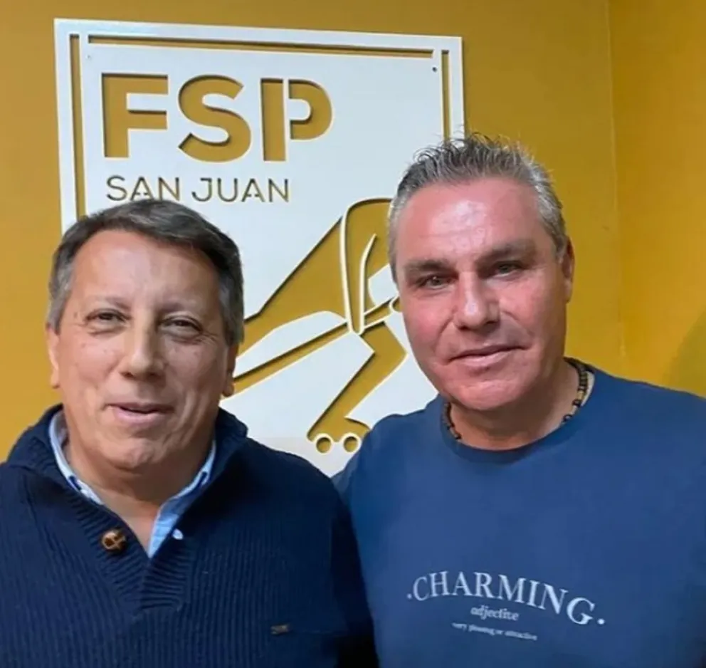 Otros tiempos. Roldán, a la derecha, y Harica, cuando ganaron las elecciones en la Federación en junio del año pasado.