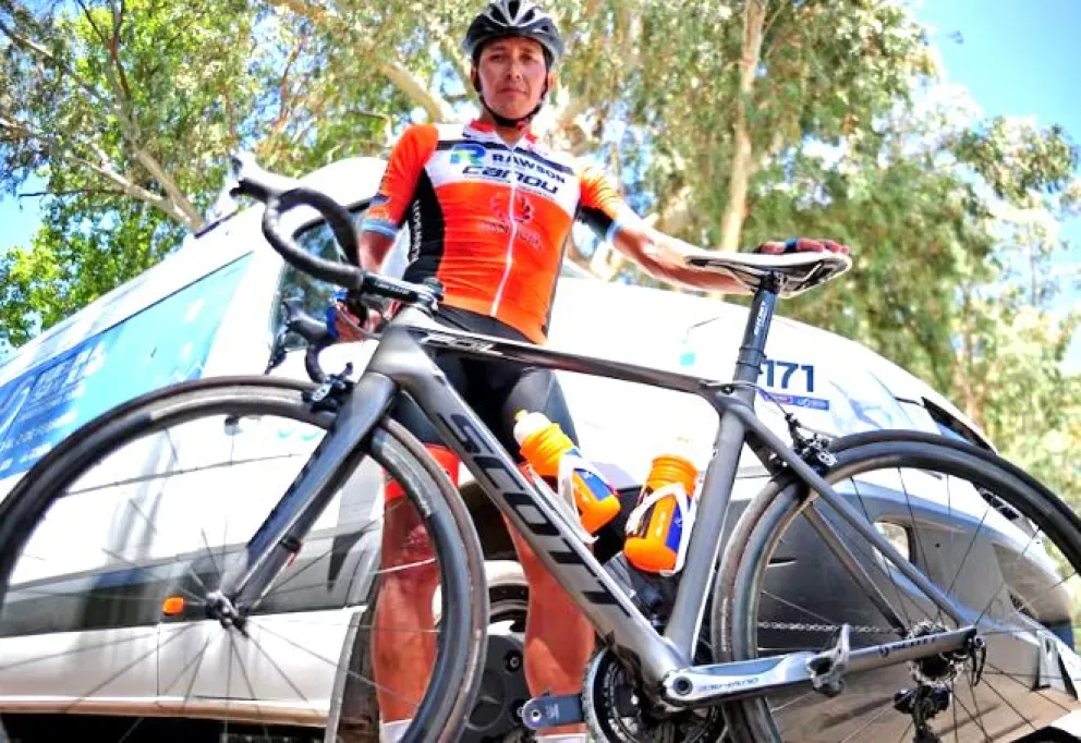 Al mando. Aguirre fue designado el técnico de la selección sanjuanina de ruta. Como ciclista, tiene el récord de más participaciones en la Vuelta a la provincia.