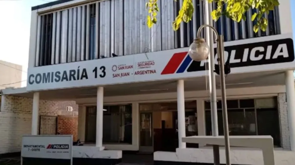 Epicentro. En el interior de esta dependencia policial se produjeron los violentos hechos la semana pasada.