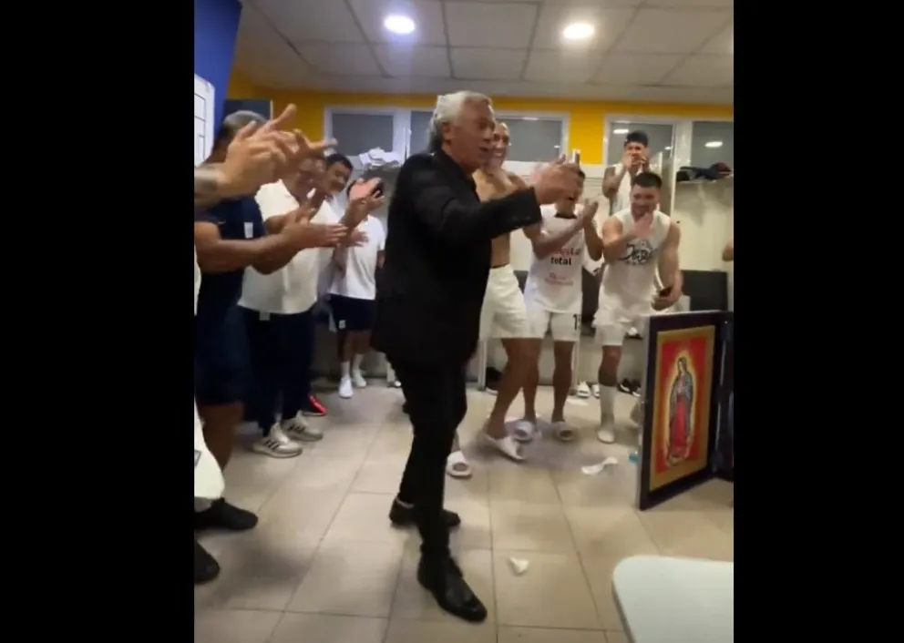 Viral: Gorosito bailó en el vestuario tras eliminar a Boca Juniors de la Copa Libertadores 