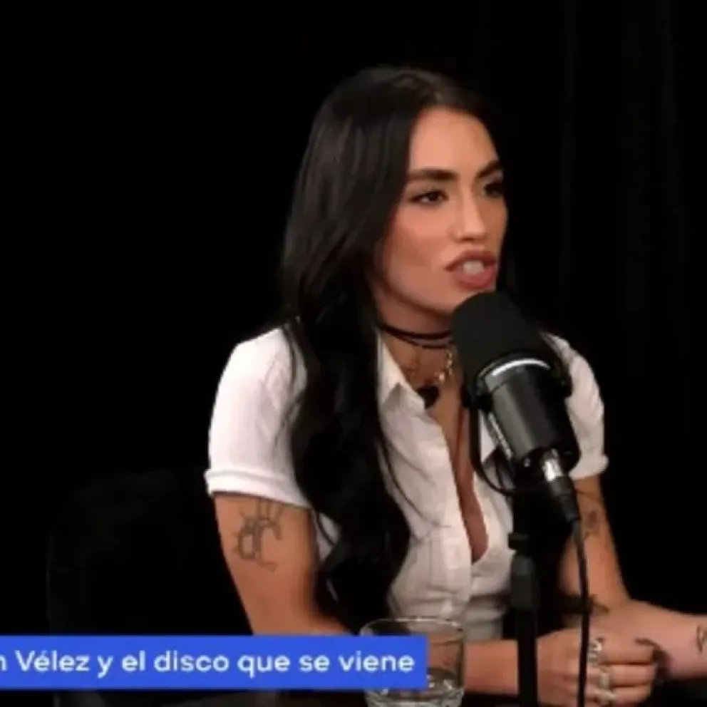 Lali aclaró su postura frente a los destratos por parte de Milei . 