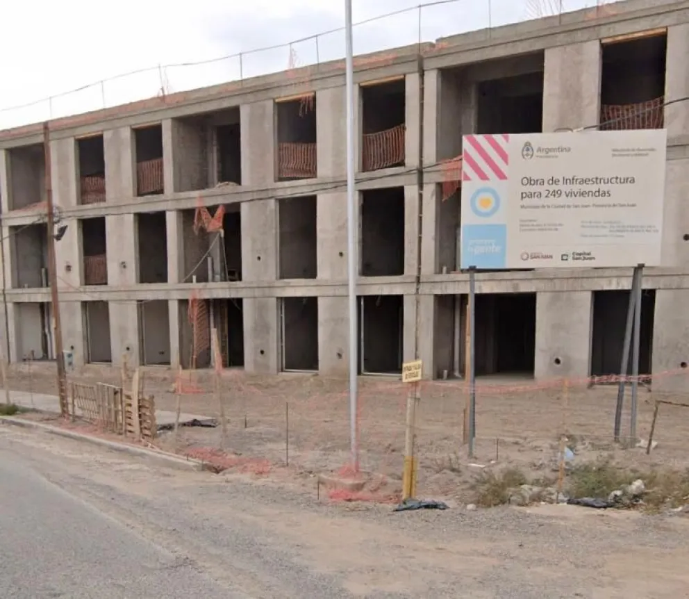 De las 249 viviendas del complejo La Ramada, están terminadas 36. El resto cuenta con un avance de obra del 70%.