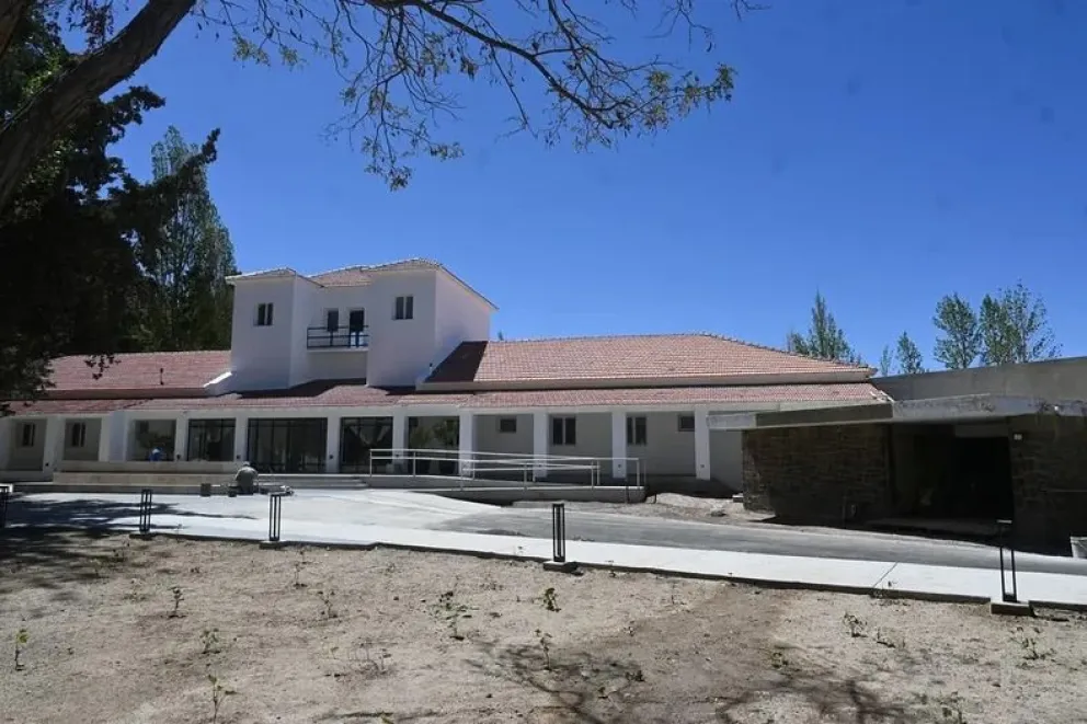 Revuelo por la muerte de una turista en Iglesia. 