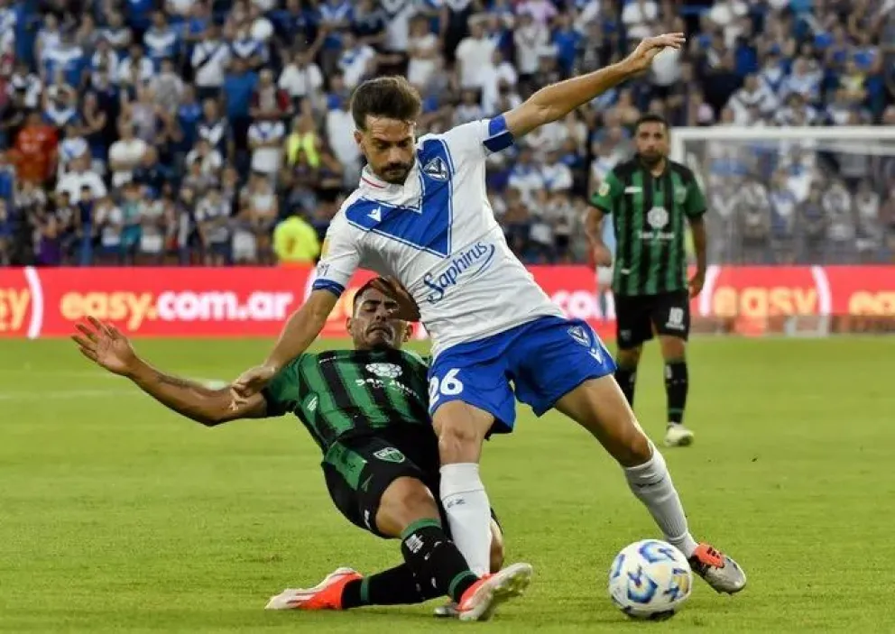 La AFA dio a conocer la dura sanción para Iacobellis tras la expulsión ante Vélez (Foto del partido)