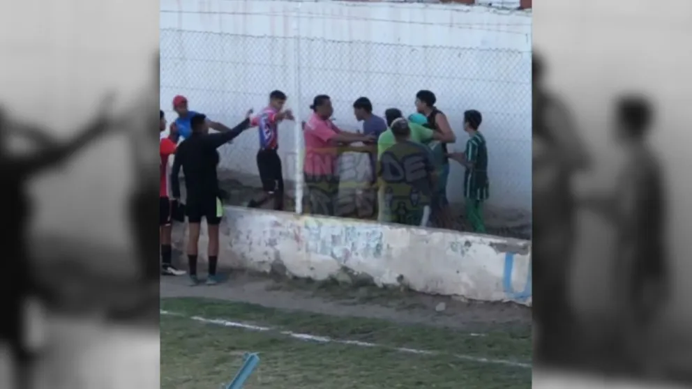 Gentileza: Línea de tres