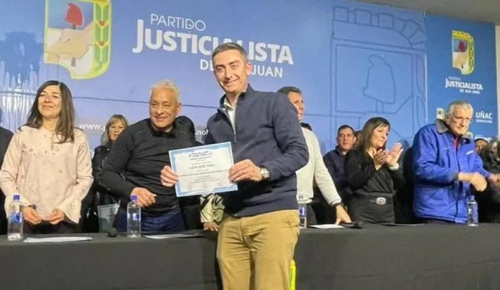 Caso emblemático. Pablo Leiva recibió hasta el diploma que lo proclamaba como presidente de Junta de Santa Lucía. Sin embargo, luego dio un paso al costado y asumirá Cintia Montero.