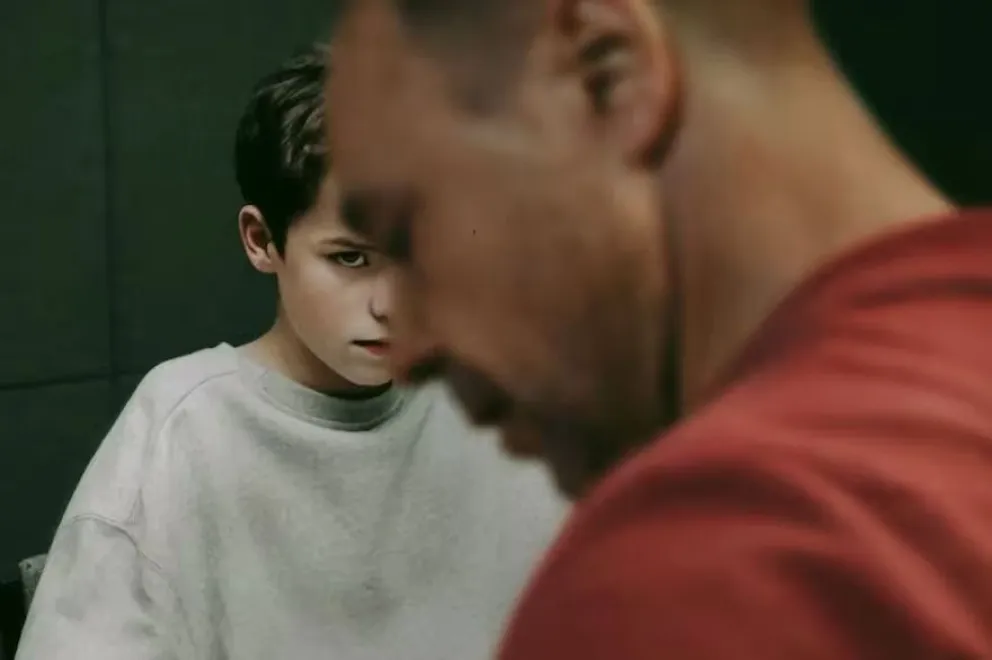 Una psicóloga infantil reveló los significados de la serie “Adolescencia” que estrenó Netflix. 